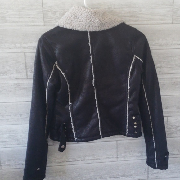 Jacket - Picture 3 of 4